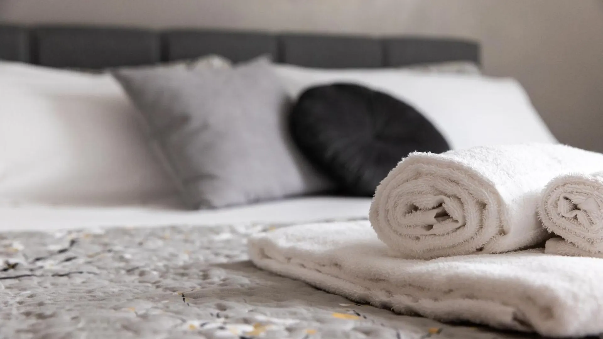 Iseolakerental - Il Nido Al Sole Costa Volpino Apartman