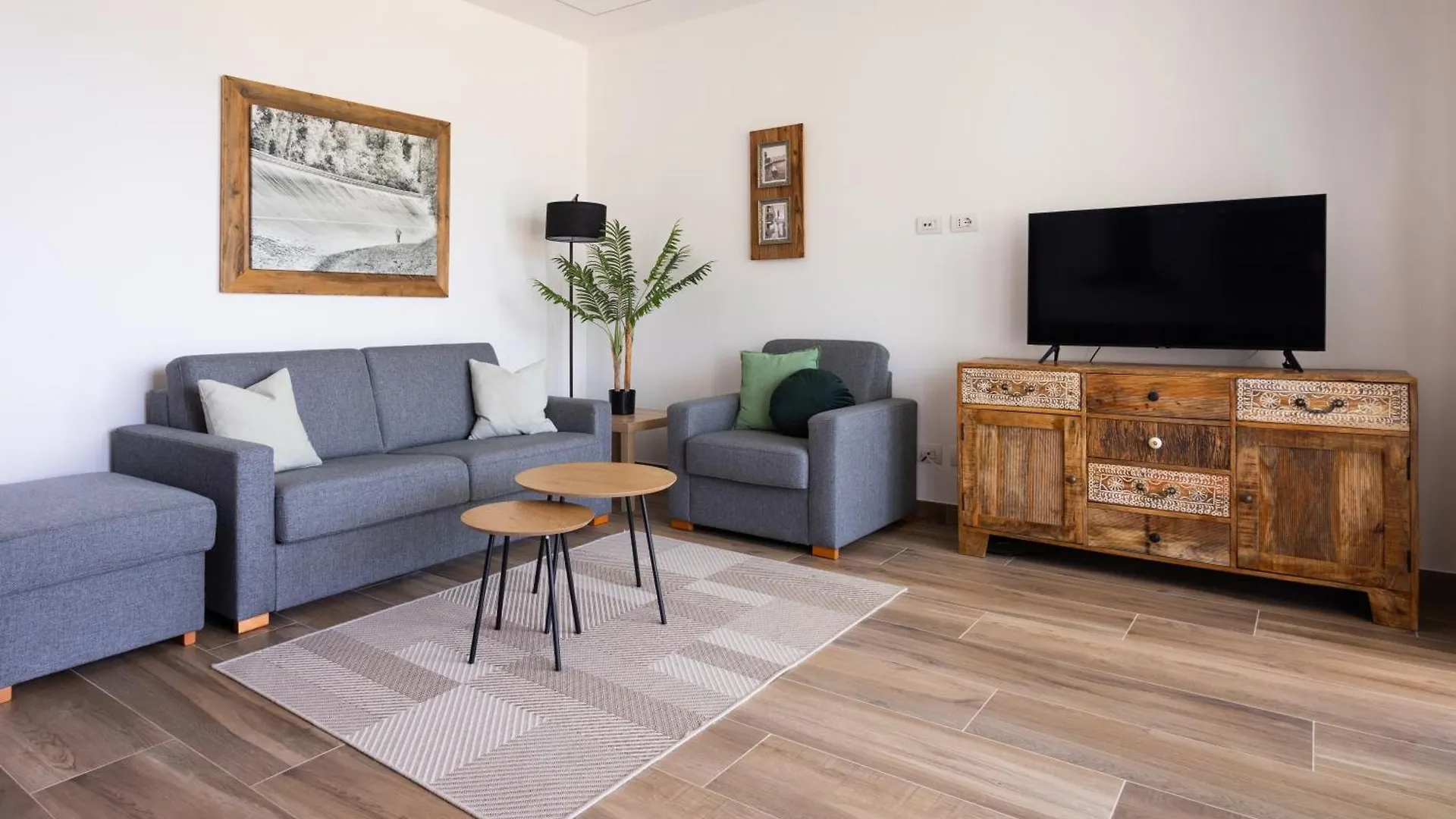 Iseolakerental - Il Nido Al Sole Costa Volpino Apartman